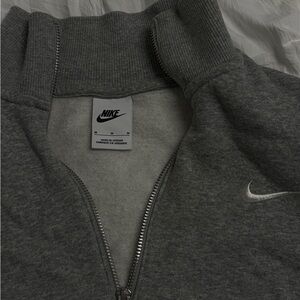 Nike Heather Gray Full-Zip Sweatshirt